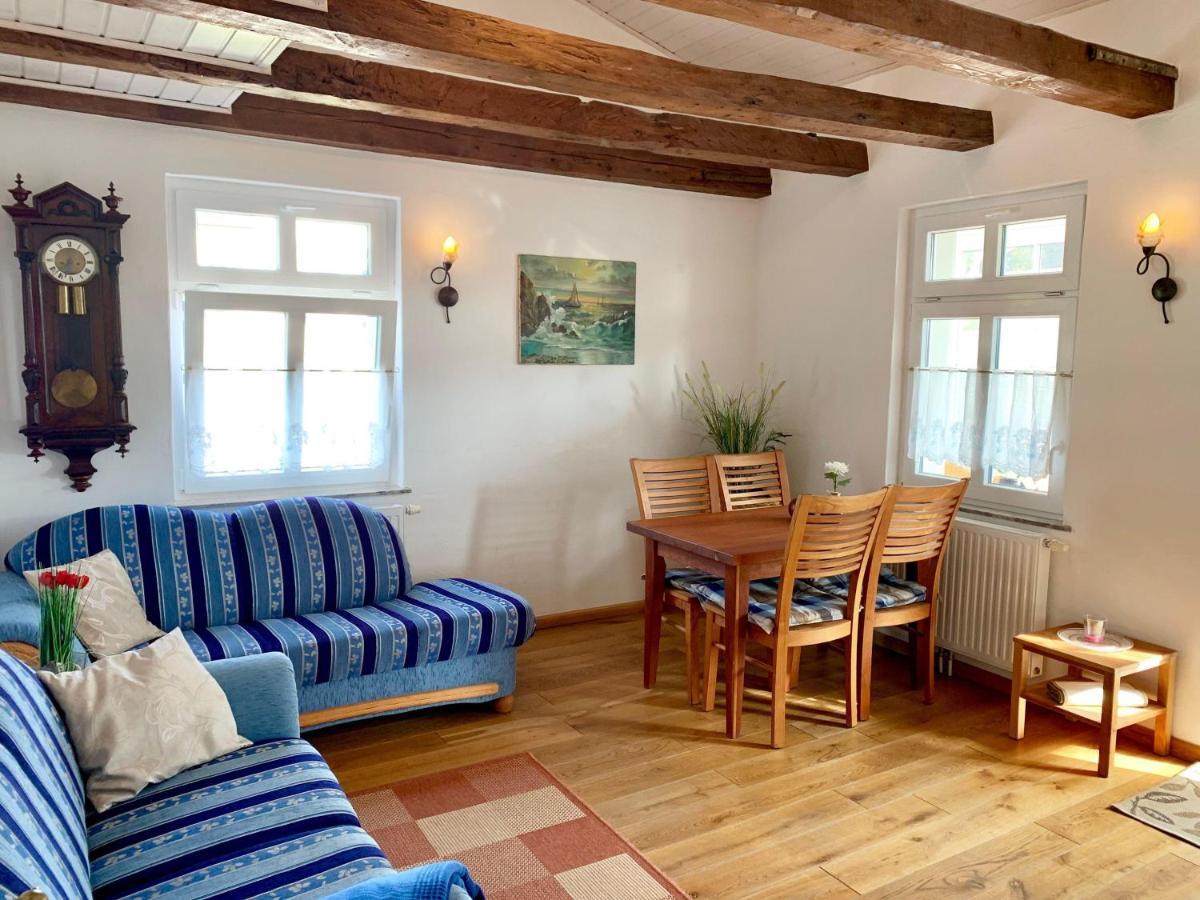 Villa-Rosengarten-Ferienwohnung-Baumhaus-Mit-Seeblick Sassnitz Extérieur photo