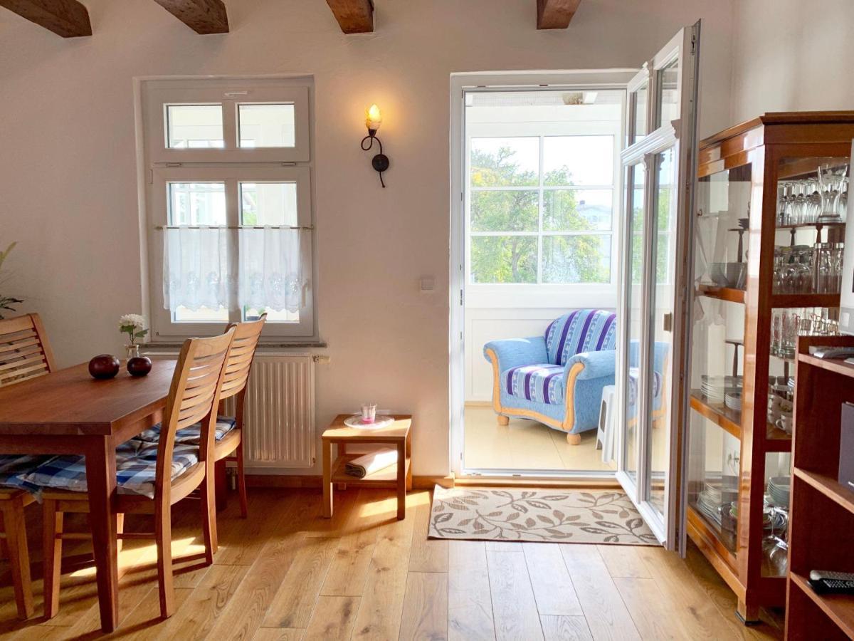 Villa-Rosengarten-Ferienwohnung-Baumhaus-Mit-Seeblick Sassnitz Extérieur photo